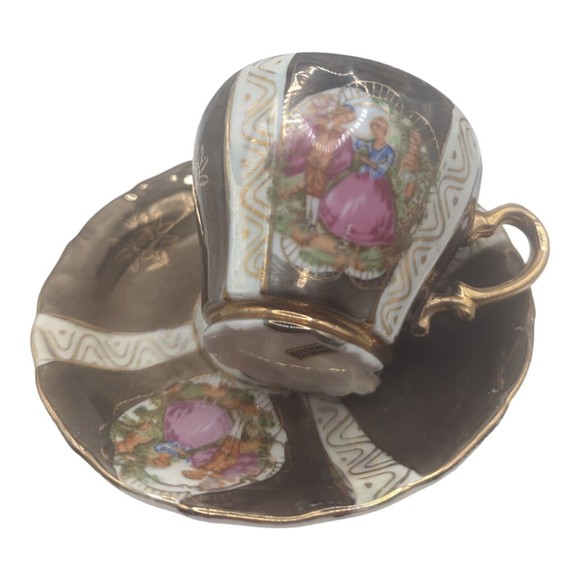Vintage Japanese Porcelain Demitasse Expresso Cup & Saucer Courting Couple - Picture 5 of 11